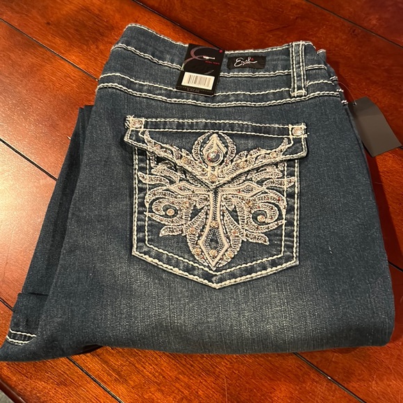 Earl Jeans Jeans Nwt Earl Jeans Slim Bootcut Flap Pockets With Bling Embellishments Size 4